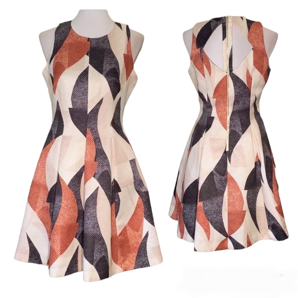 H&M Dresses & Skirts - H & M Sleeveless Geometric Print Pleated Dress Size 12.